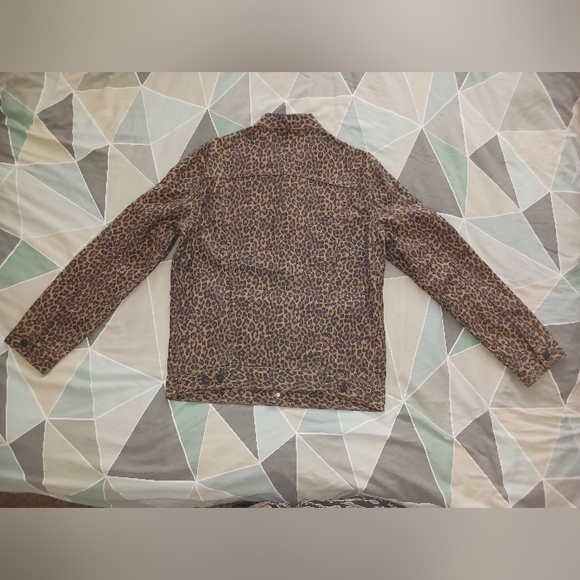 Levi's Premium Cheetah Print Trucker Jacket Men's size Large - Picture 5 of 10